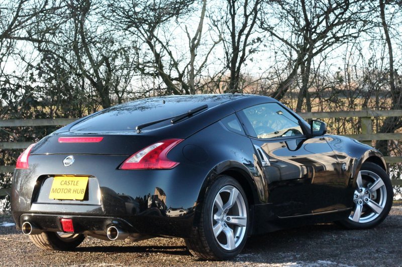 NISSAN 370Z