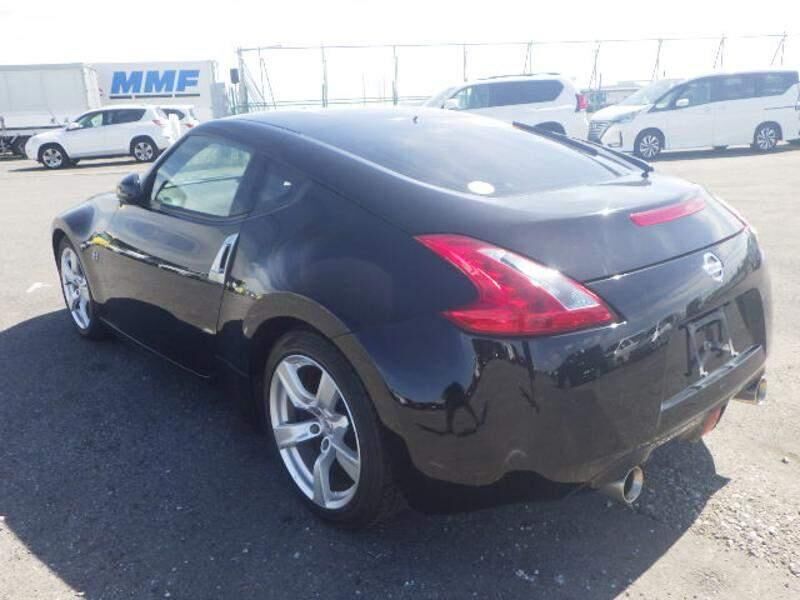 NISSAN 370Z