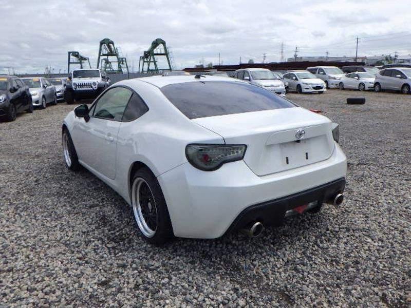 TOYOTA GT86