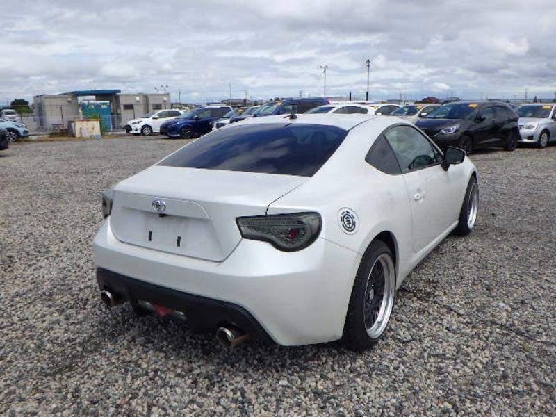 TOYOTA GT86