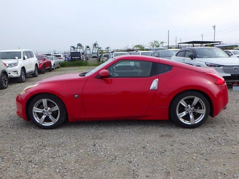 NISSAN 370Z